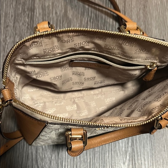 Michael Kors Brown and Cream Logo Satchel - Picture 7 of 9